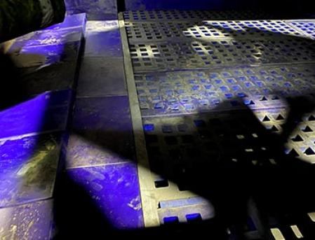 Poliuretán csúszó- és ütközőlemezek