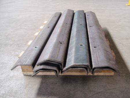 Feszítőrudak szűrőkhöz és drót-, poliuretán- és gumiszűrők feszítéséhez